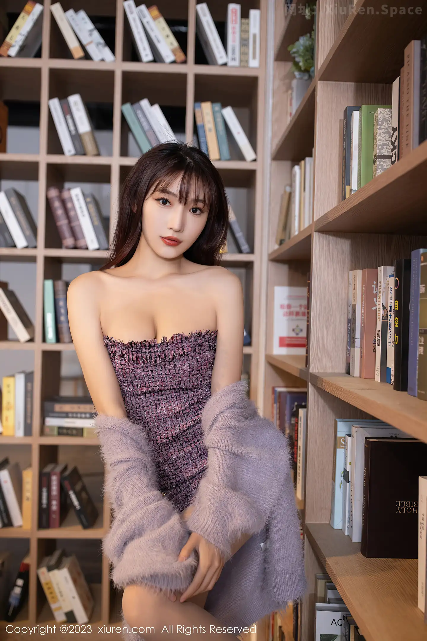 图片[5]-[XiuRen秀人网]2023.01.31 VOL.6199 妲己_Toxic 白色紧身透视情趣抹胸裙性感私房写真集-秀人网官方网站